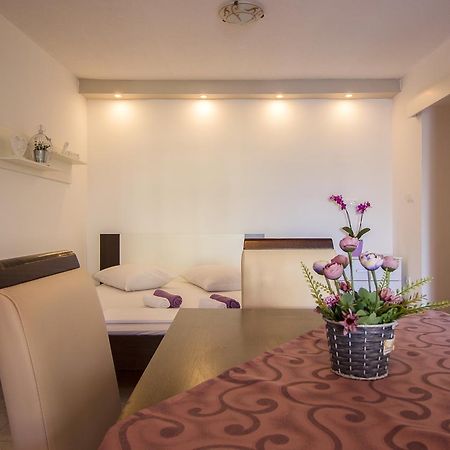 Apartments Hajdi Duće Kültér fotó